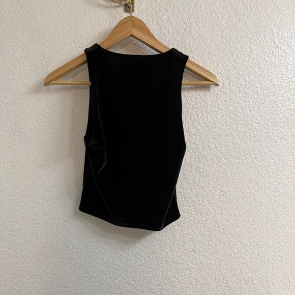 BEYOND YOGA Velvet Motion Top Notch Cropped Tank Size XS - Picture 3 of 5